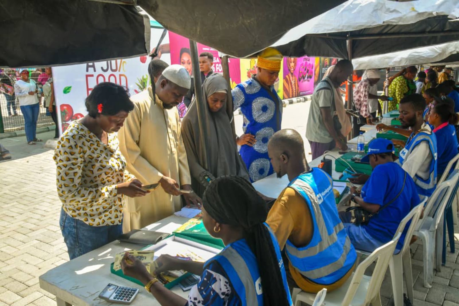 Omooba Adetoro Adeola Alimot Brings Relief to Eti-Osa Residents-18