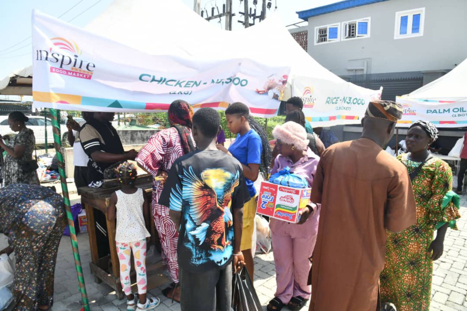 Omooba Adetoro Adeola Alimot Brings Relief to Eti-Osa Residents-22