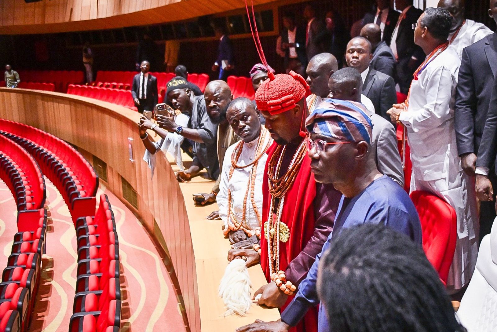 Sanwo-Olu, Ogiame Atuwatse III Grace Lens for Good Storytellers’ Conference at National Theatre-3