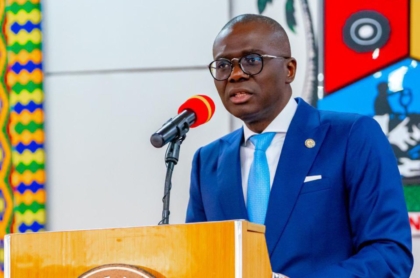 Sanwo-Olu Performs APC E-Registration in Lagos