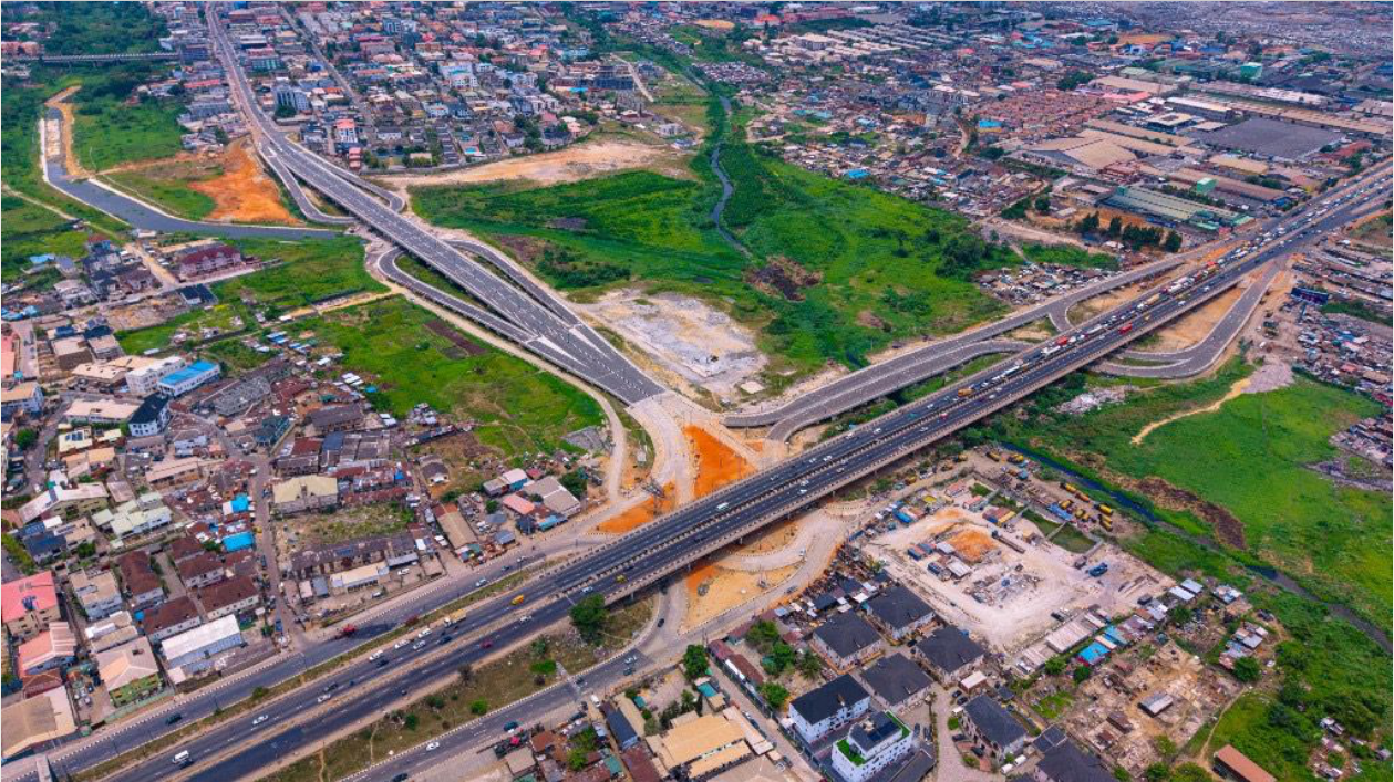 LAGOS HAS RAISED BAR IN QUALITY PROJECT DELIVERY’ — TINUBU SAYS, AS HE UNVEILS BRIDGE, MULTI-STOREY OFFICES IN HOME STATE4