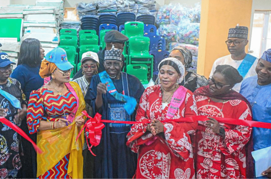 GOV. SANWO-OLU ATTENDS FLAG-OFF OF THE ADOPT-A-SCHOOL PBAT FEEDS PROGRAMM Img 1