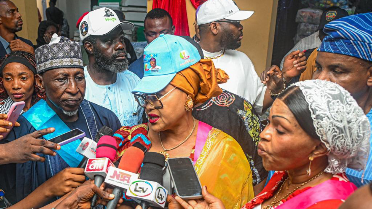 GOV. SANWO-OLU ATTENDS FLAG-OFF OF THE ADOPT-A-SCHOOL PBAT FEEDS PROGRAMM Img 2