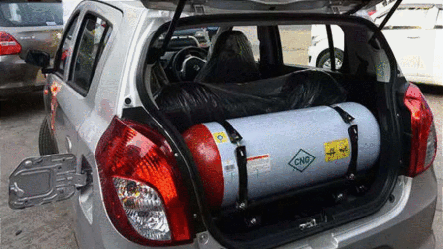 NIGERIA’S GOVERNORS TURN CHEAPER GAS INTO A FARE WAR