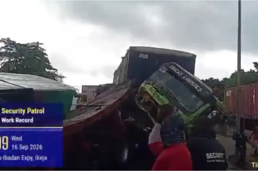 Several Trucks, Cars Involved in Accident on Lagos’ Otedola Bridge