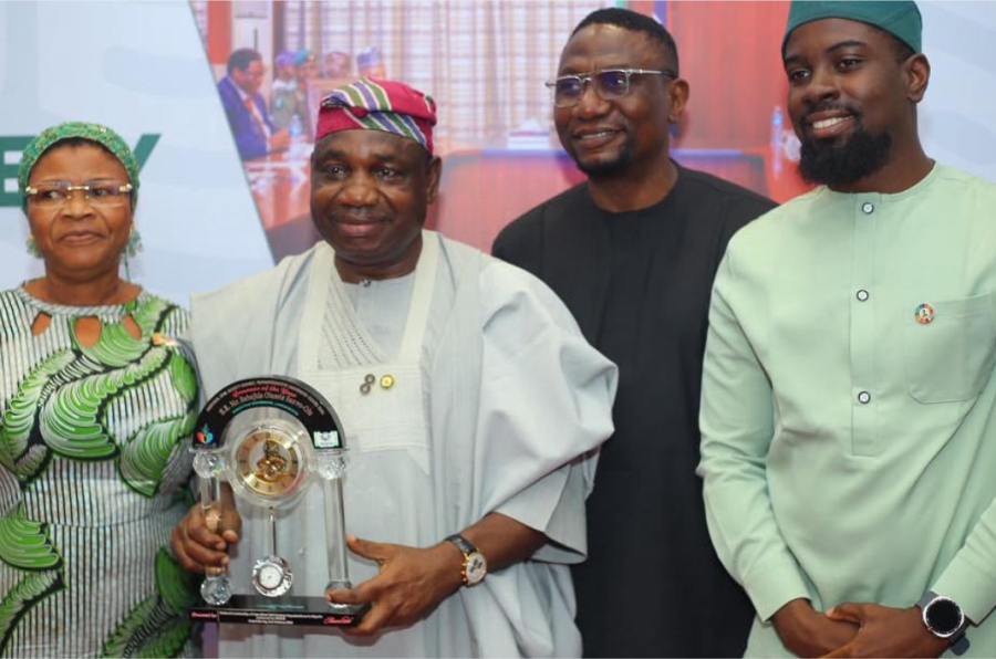 Sanwo-Olu wins Governor of the Year Award ‘at National Civil Society Organisations Summit 2